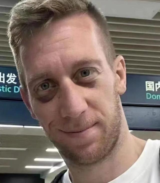 开云-贝里奇带伤火线驰援 津门虎客战大连人争10轮不败