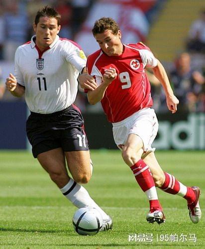 开云体育官网-30岁养老，法甲德甲两开花，逢大赛就抽，是瑞士军团也是行走炸弹